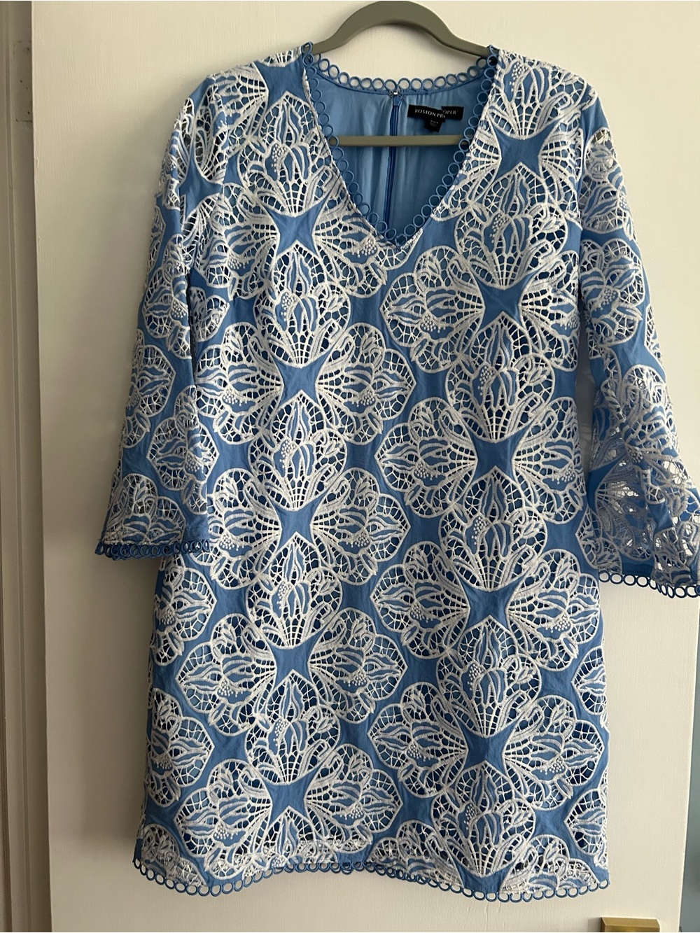 NWOT Boston Proper Size 8 Two Tone Lace Three Quarter Sleeve Blue & White Dress - Picture 6 of 14